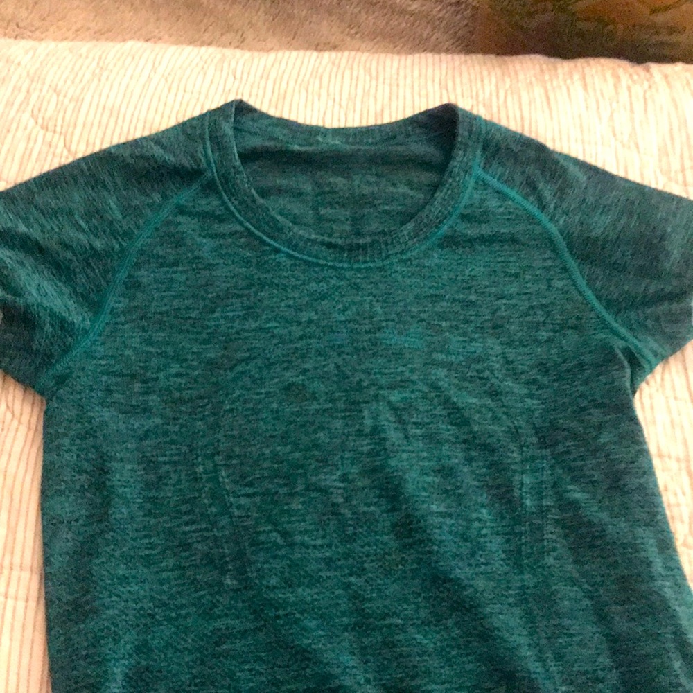 Lululemon top